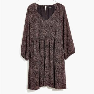 Madewell Crinkle Georgette V-Neck Babydoll Dress in Brushed Texture